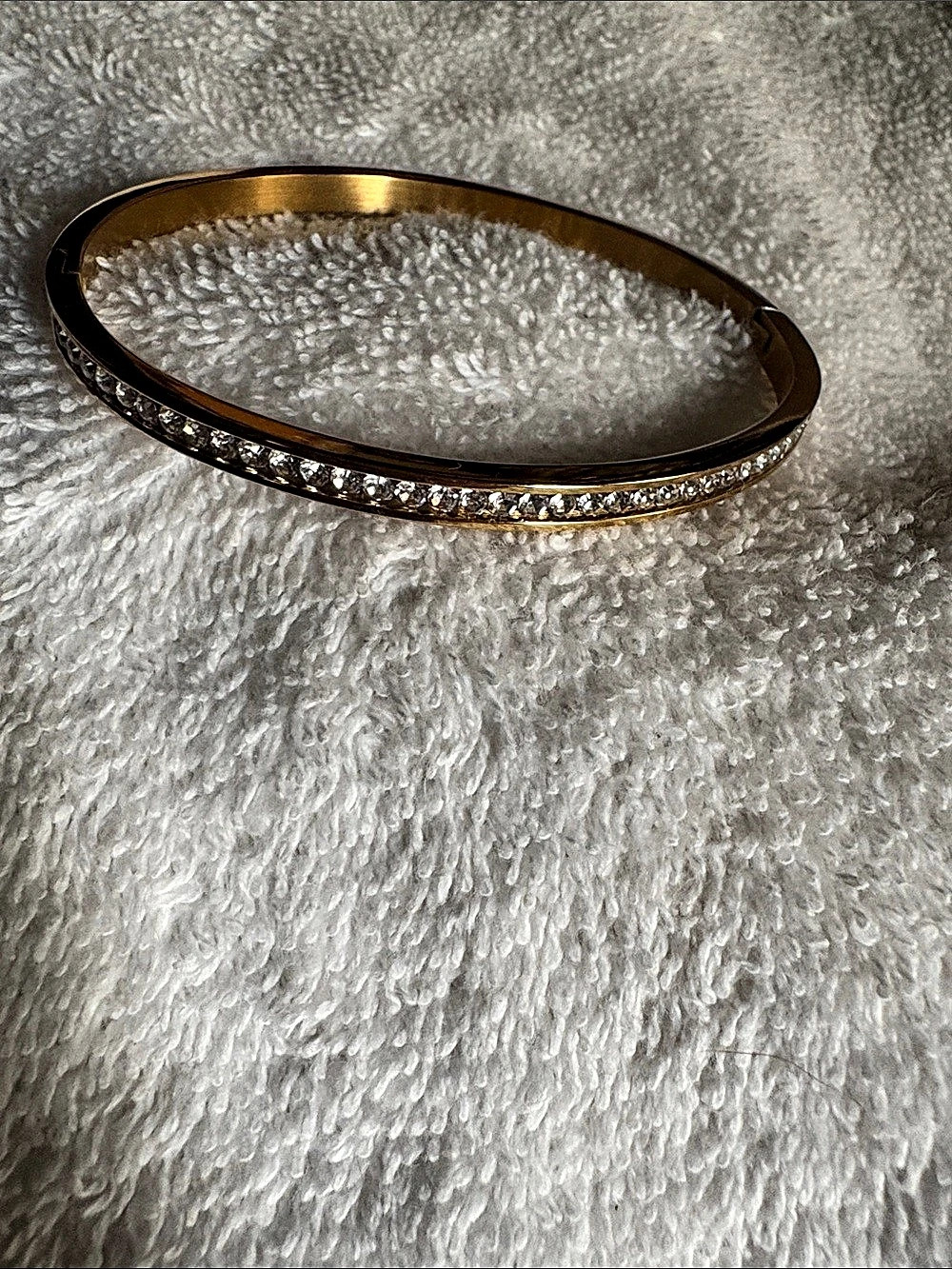 Gold Rhinestone Bangle New - Picture 3 of 3